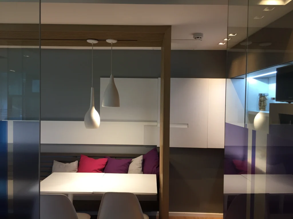 Proyecto arquitectura oficina Azistia
